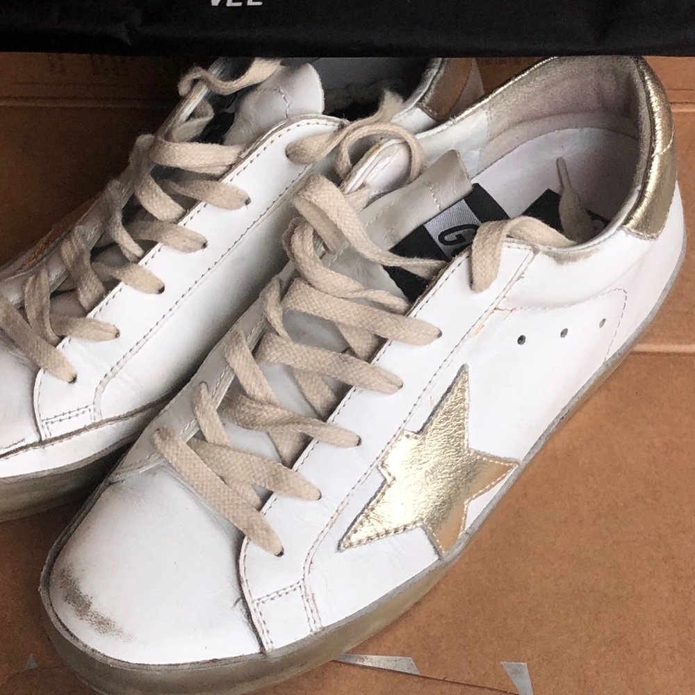 Golden Goose Deluxe Superstar Sneaker